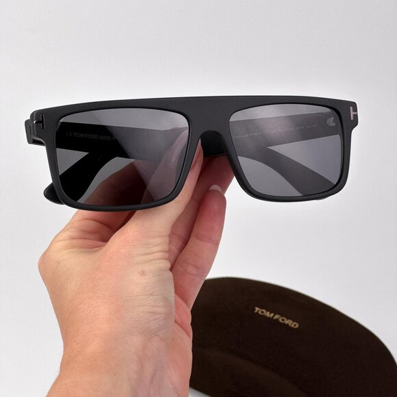 Tom Ford PHILIPPE Sunglasses – Matte Black Frame Polarized |Model FT0999-N/S 02D - Picture 1 of 11